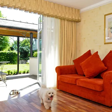 The Ardilaun מלון 4*