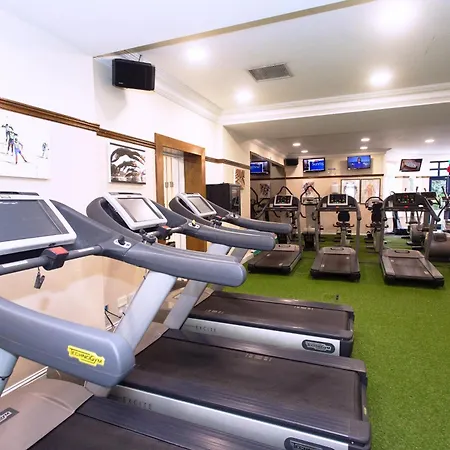 The Ardilaun Szálloda