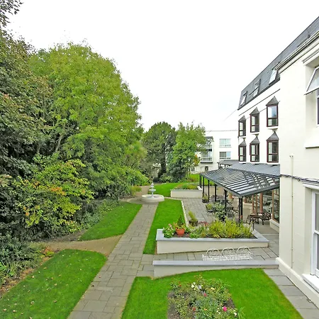 Szálloda The Ardilaun 4*